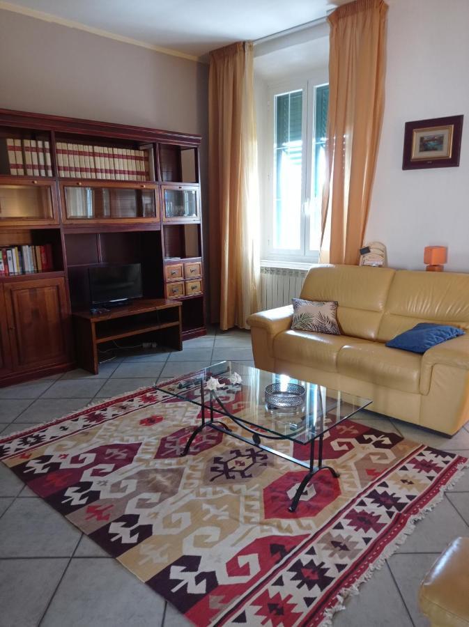 Appartamento Con Incantevole Vista Mare Livorno Ngoại thất bức ảnh